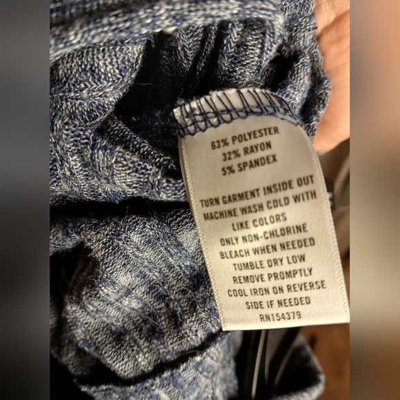 AEROPOSTALE WOMEN'S LARGE LONG SLEEVE BLUE TOP - Picture 4 of 4